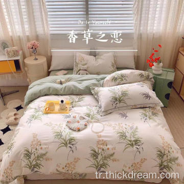 Küçük taze pamuklu baskılı dört parçalı set